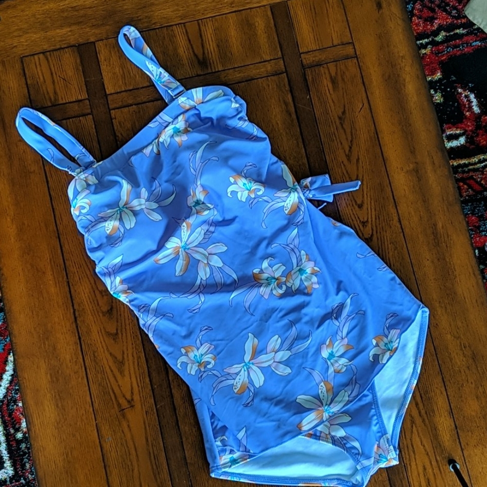 Purple floral bathing suit - never worn wrong size